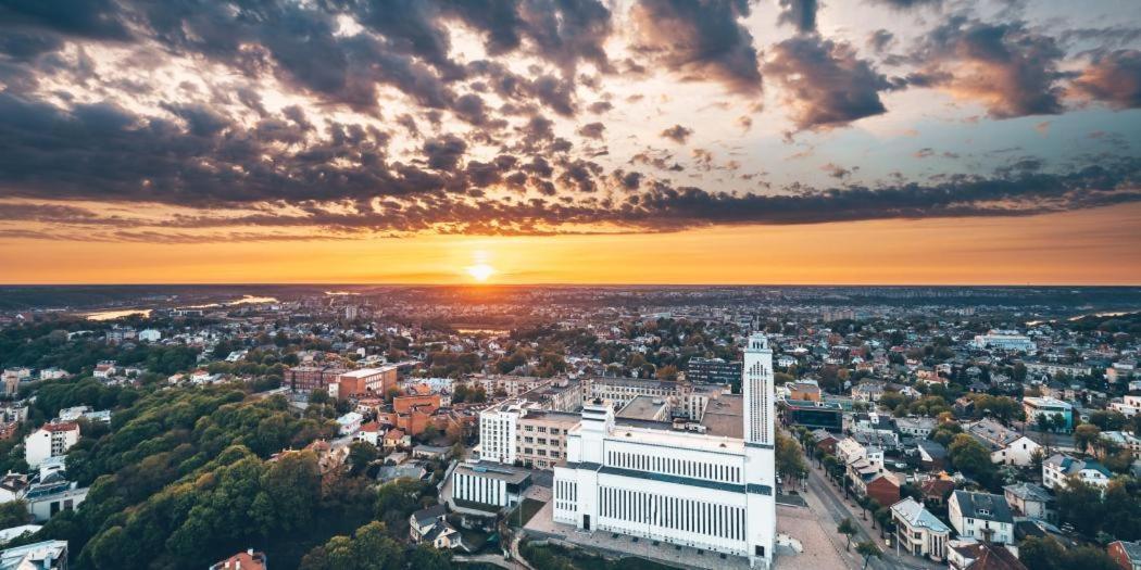 Stay In Kaunas & Radio City - Free Parking Luaran gambar