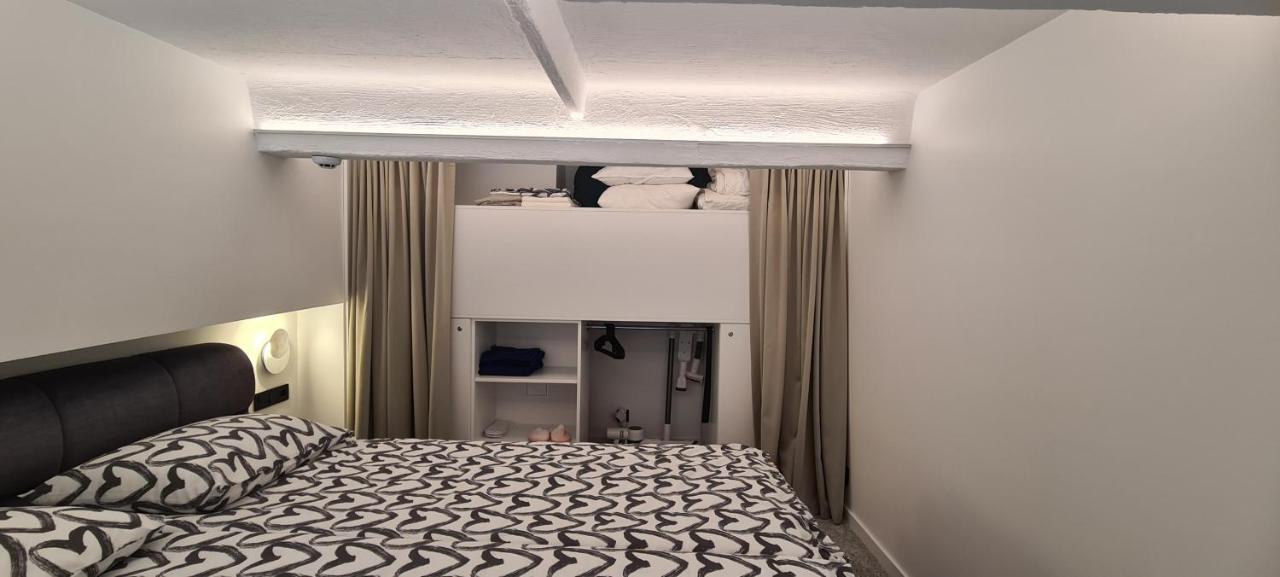 Stay In Kaunas & Radio City - Free Parking Luaran gambar